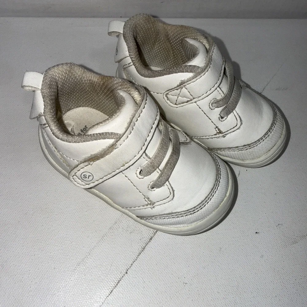 Stride Rite 360 Taye 2.0 Toddler Shoes –‎ Size 4M – White – APMA Approved – Used